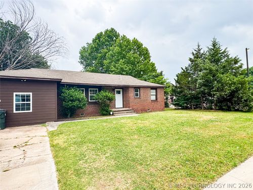 817 S Hickory St, Sapulpa, OK, 74066-5131 | Card Image