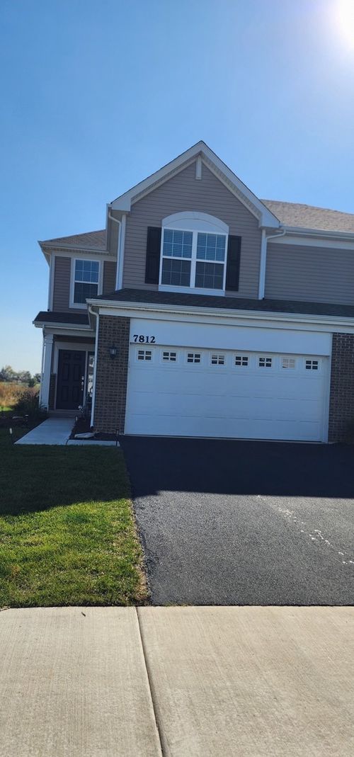 7812 Nightshade Ln, Shorewood, IL, 60404 | Card Image
