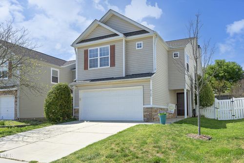 8129 Caliber Woods Dr, Raleigh, NC, 27616-8665 | Card Image