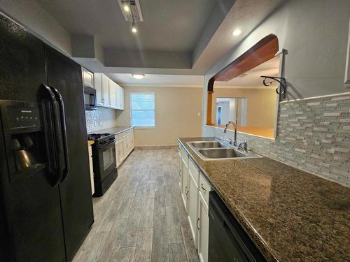 212 Harold Ln, Baytown, TX, 77521-4233 | Card Image