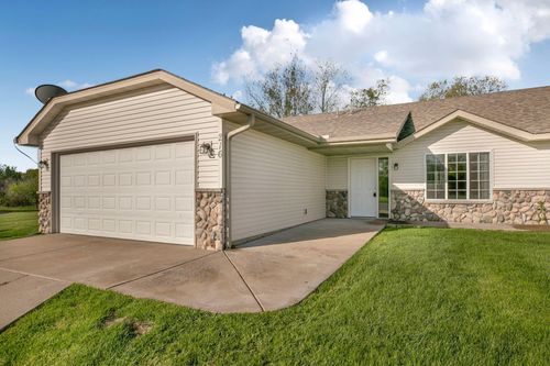 216 Appaloosa Ct, Braham, MN, 55006-3654 | Card Image