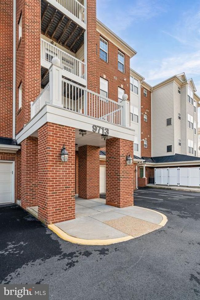 UNIT-203 - 9713 Handerson Pl, Condo with 2 bedrooms, 2 bathrooms and null parking in MANASSAS PARK VA | Image 4