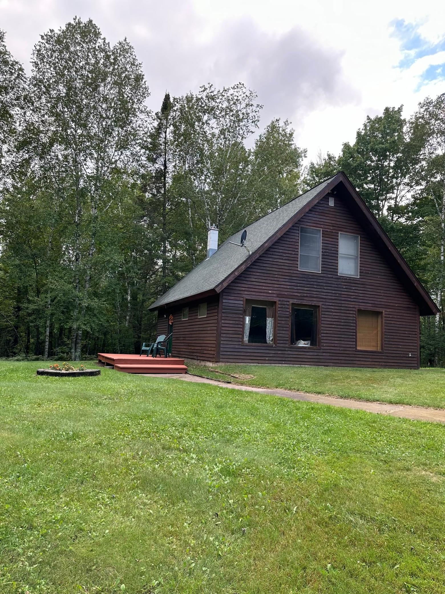 Woodhill Ln, Duluth, MN 55811