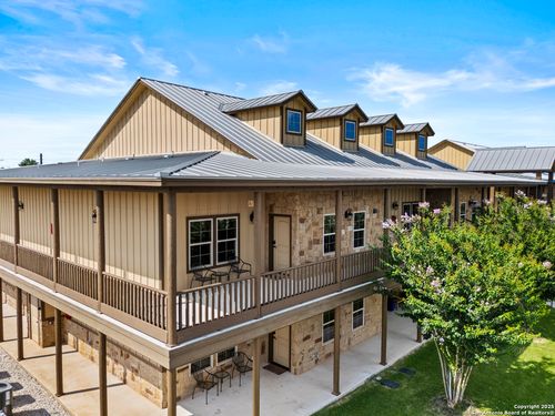 a5-1554 Gruene Rd, New Braunfels, TX, 78130-3331 | Card Image
