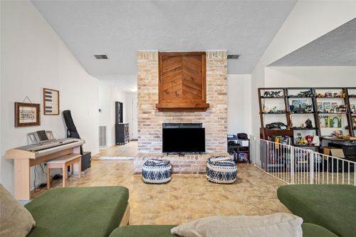 2302 Shady Brook Dr, Houston, TX, 77084-5238 | Card Image