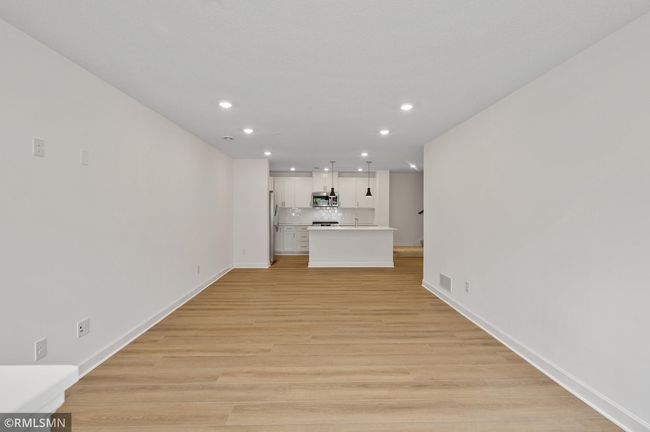2c - Living.jpg | Image 4