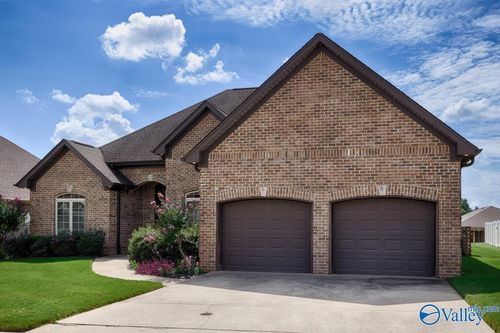22104 Kennemer Ln, Athens, AL, 35613-8171 | Card Image