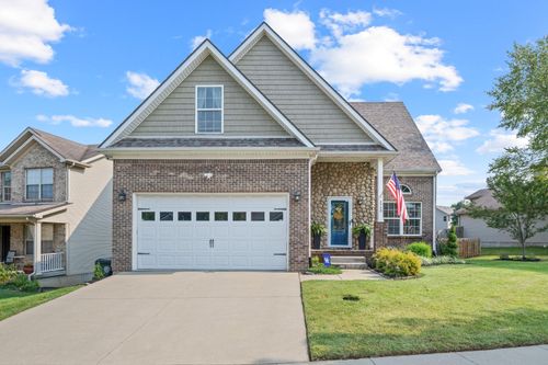 2749 Whiteberry Dr, Lexington, KY, 40511-8823 | Card Image