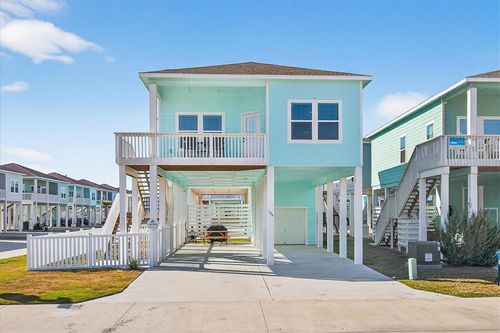 104 Red Sea, Rockport, TX, 78382-3777 | Card Image