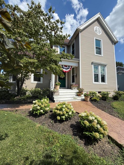 616 N 3rd St, Danville, KY, 40422-1125 | Card Image