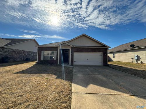 30000 Abbeywood Ln, Harvest, AL, 35749-5304 | Card Image