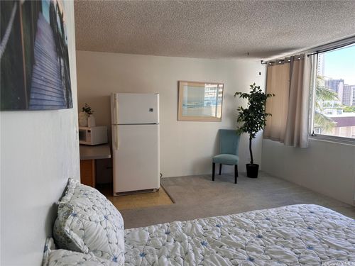 405-1560 Kanunu Street, Honolulu, HI, 96814 | Card Image