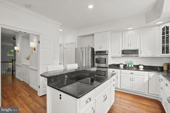 6638 Hampton View Pl, Townhouse with 3 bedrooms, 4 bathrooms and null parking in MCLEAN VA | Image 15