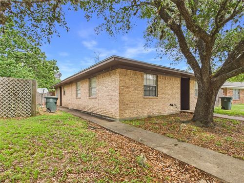 b-2208 Young Place, Bryan, TX, 77807 | Card Image