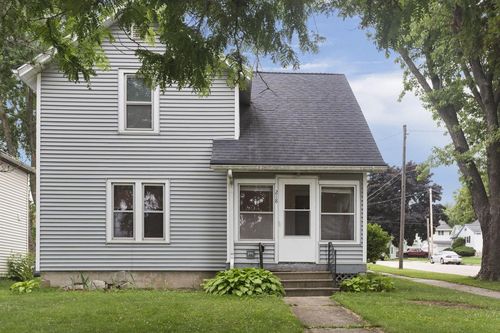 218 York Street, Beaver Dam, WI, 53916 | Card Image
