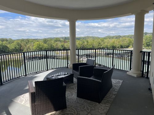 apt-508-400 Warioto Way, Ashland City, TN, 37015-1386 | Card Image