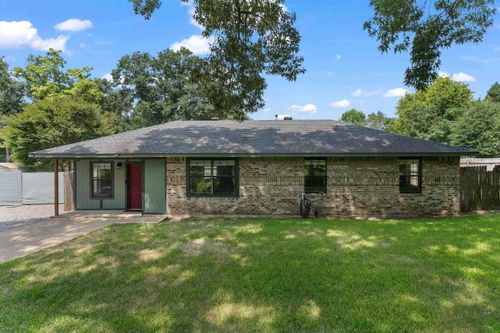 2-201-2 N Barron St, Arp, TX, 75750-5401 | Card Image