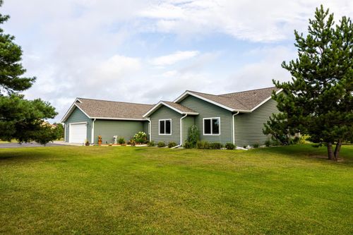 8810 Tranquility Ln Nw, Bemidji, MN, 56601-7549 | Card Image