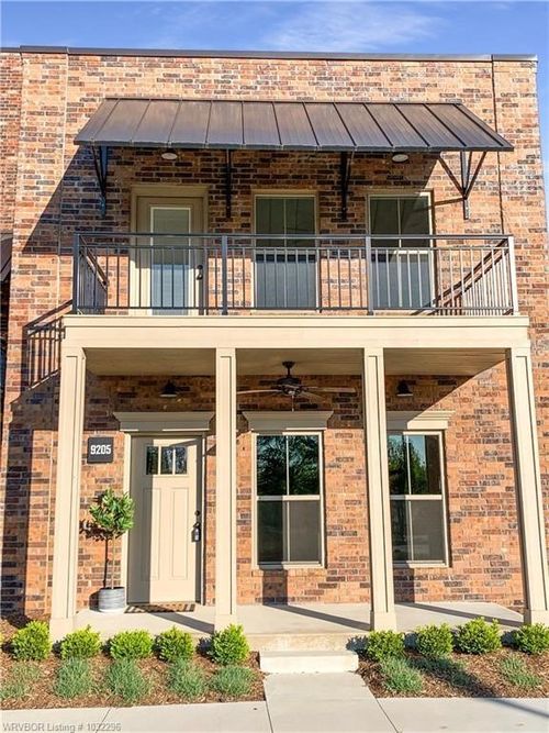 9205 Ra Young Jr Dr, Fort Smith, AR, 72916-5026 | Card Image