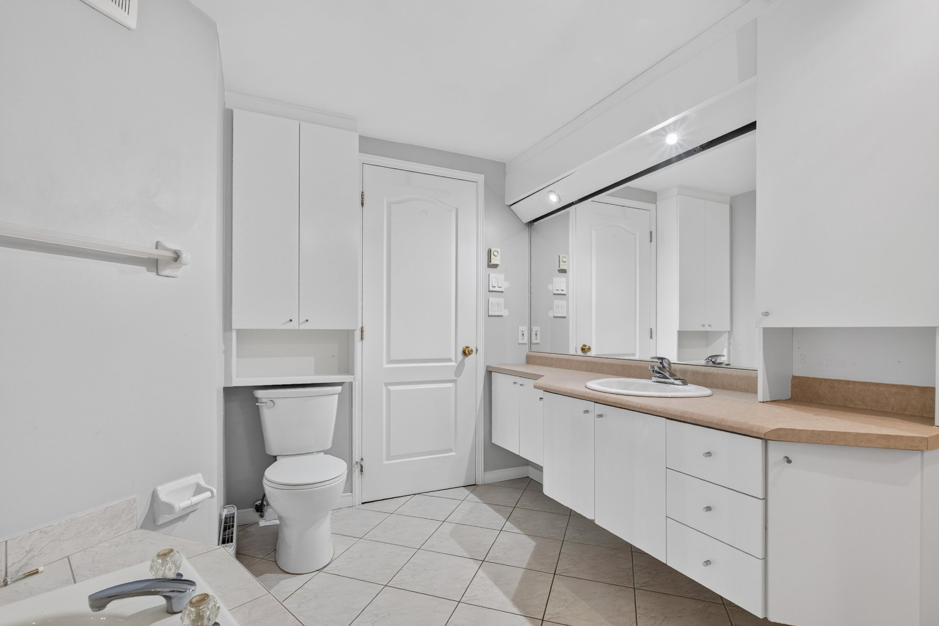 Residential Lease in Lévis (Les Chutes-de-la-Chaudière-Est) 2