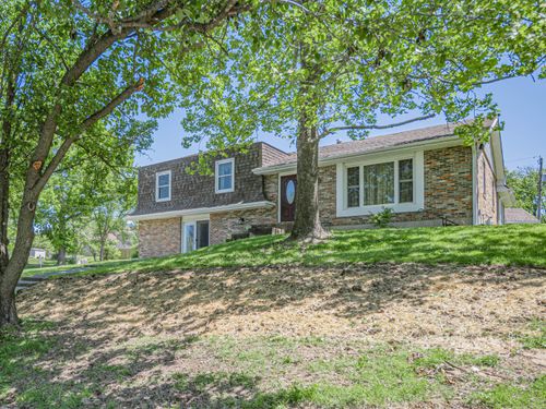 302 Circle Dr, MOBERLY, MO, 65270-3230 | Card Image