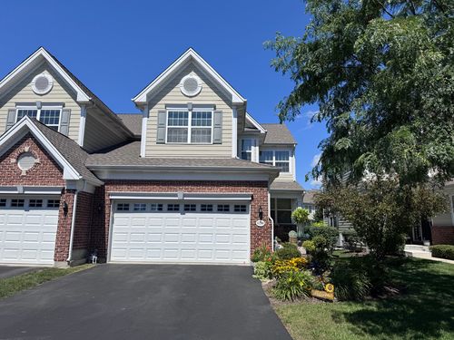 1210 Falcon Ridge Dr, Elgin, IL, 60124-3123 | Card Image