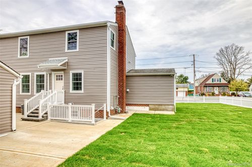 1953 Freeman Ave, East Meadow, NY, 11554-3126 | Card Image