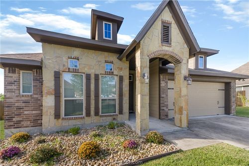 1077 Venice Dr, Bryan, TX, 77808-7593 | Card Image