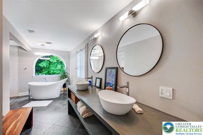 primary bath | Image 41