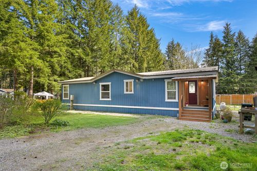 8118 Pony Express Way, Maple Falls, WA, 98266-7907 | Card Image