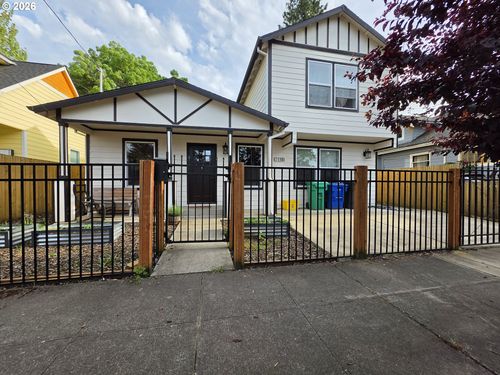 7118 Se Mitchell Ct, Portland, OR, 97206 | Card Image