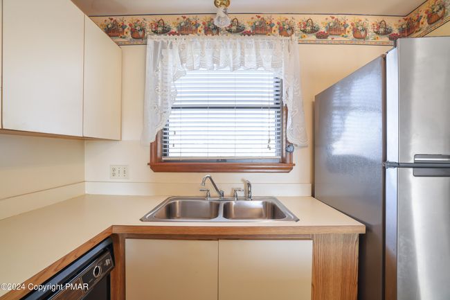 Kitchen | Image 5