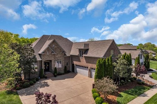 1055 Litchfield Pl, Gallatin, TN, 37066-5611 | Card Image
