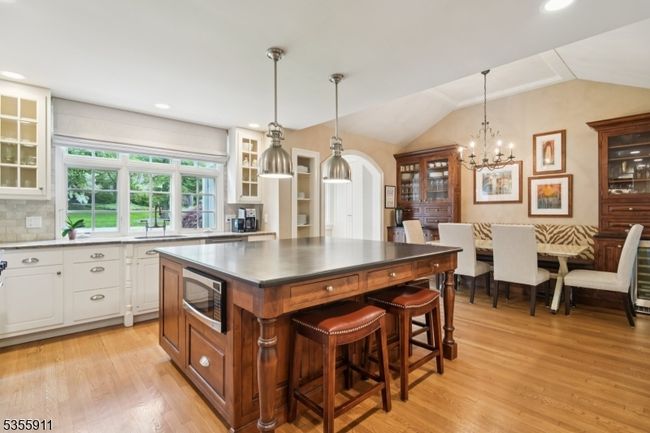 5 Wickham Way, House other with 5 bedrooms, 4 bathrooms and null parking in Chatham Twp NJ | Image 10