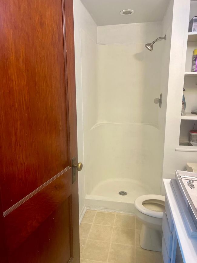 Bathroom on main level | Image 10