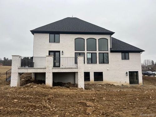 1 Bur Oak Ln, Oakland, MI, 48363 | Card Image