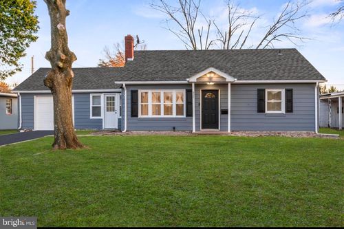 920 E Division St, DOVER, DE, 19901-7402 | Card Image