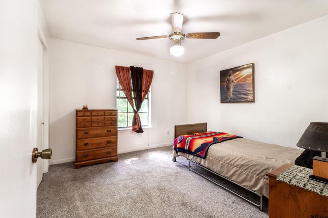 15502 County Road 1227, House other with 4 bedrooms, 2 bathrooms and null parking in Flint TX | Image 23