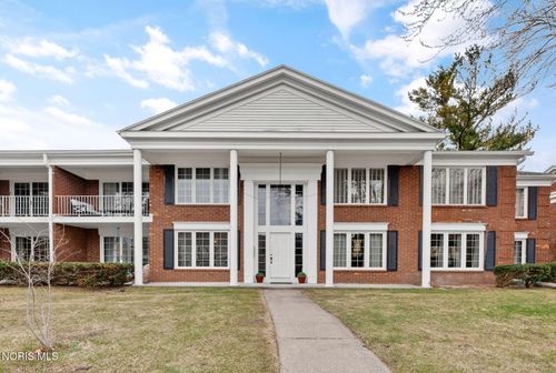 6563 Kingsbridge Dr, Sylvania, OH, 43560-3435 | Card Image