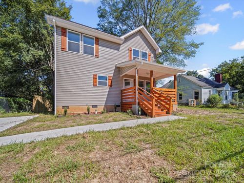 185 W End St, Chester, SC, 29706-3809 | Card Image