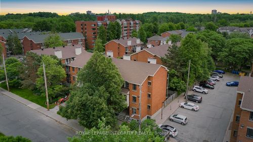 1094 Blasdell Ave, Ottawa, ON, K1K0C3 | Card Image