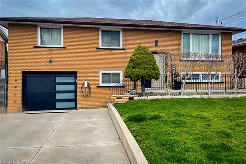 basement-12 Maitland Ave, Hamilton, ON, L9A3J3 | Card Image
