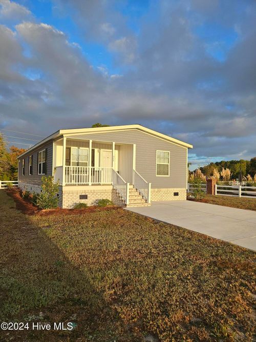 864 Yaupon Dr Sw, Calabash, NC, 28467-2804 | Card Image