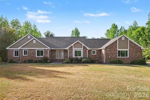 5377 Hunts Mill Rd, Chesterfield, SC, 29709-6364 | Card Image