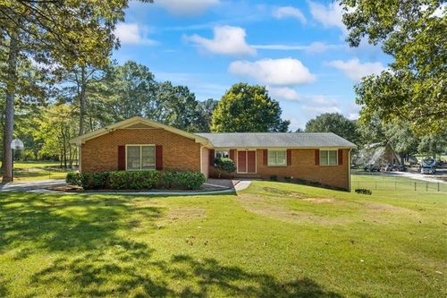 3929 Lenora Church Rd, Snellville, GA, 30039-5207 | Card Image