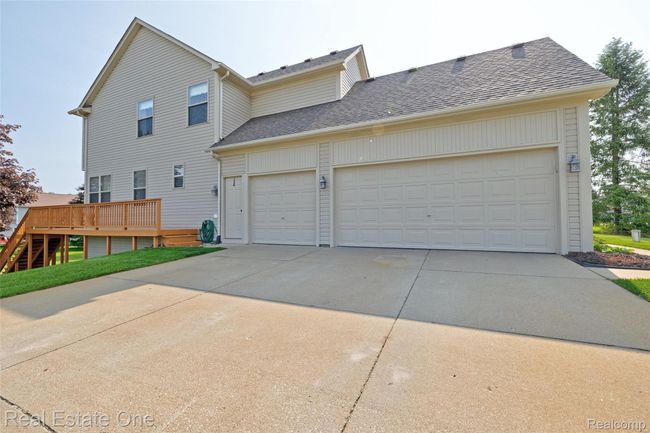 53) Garage.jpg | Image 5