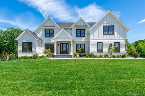 5 Sea Crest Court, Riverhead, NY, 11947 | Card Image