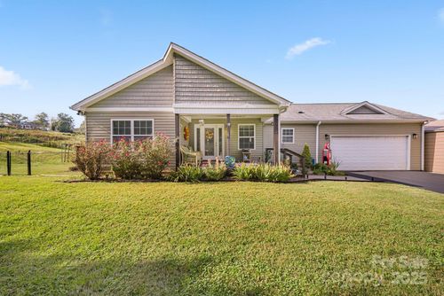 605 Newfound Rd, Leicester, NC, 28748-9769 | Card Image