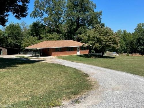 183 Mckinney Rd, Pelham, NC, 27311-8523 | Card Image