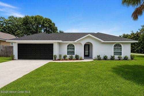 226 12th St Sw, Vero Beach, FL, 32962-6409 | Card Image